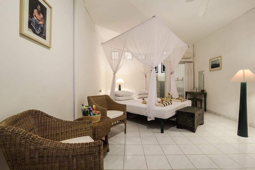 Bajo Komodo Eco Lodge