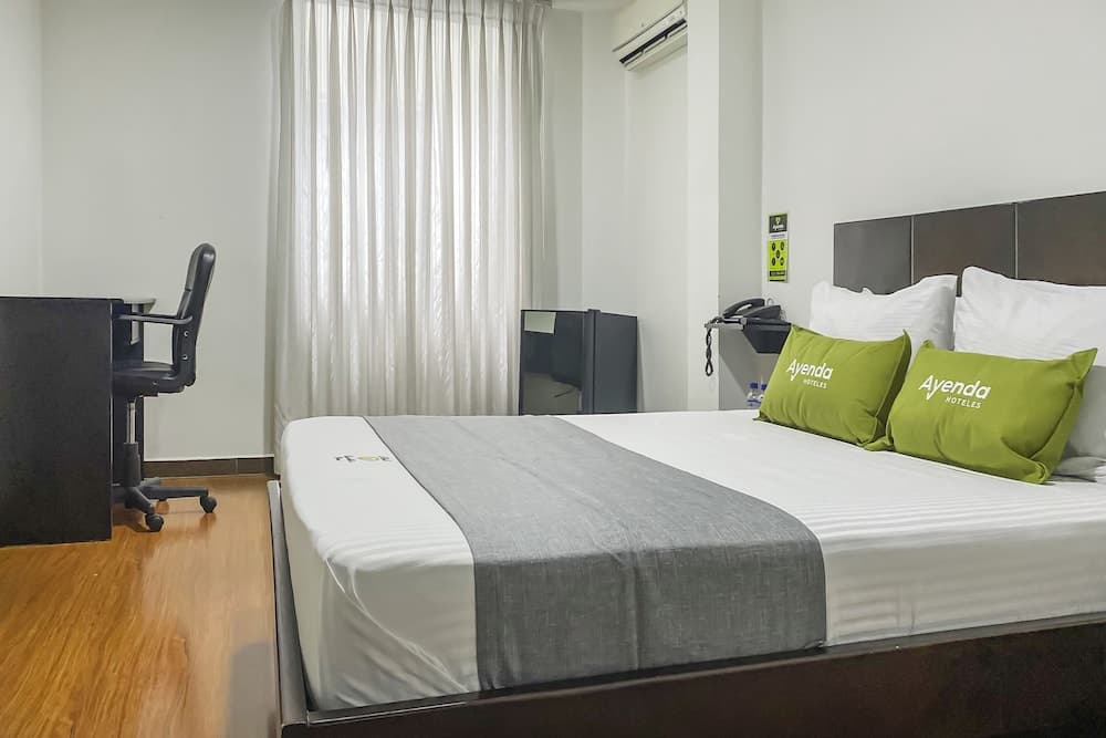 Ayenda 1139 Castellón Plaza