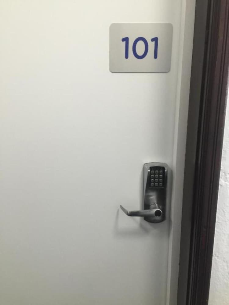 Newcastle Accommodation Tighes Hill