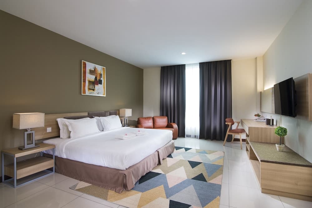 One Pacific Hotel & Serviced Apartments