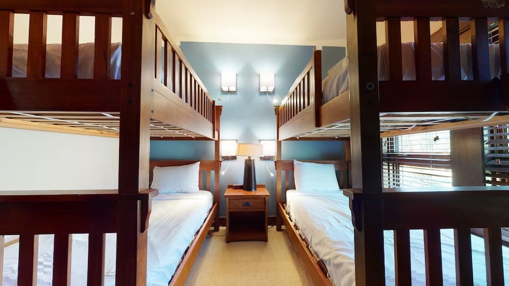 Juniper Crest 1 4 Bedroom Townhouse by RedAwning