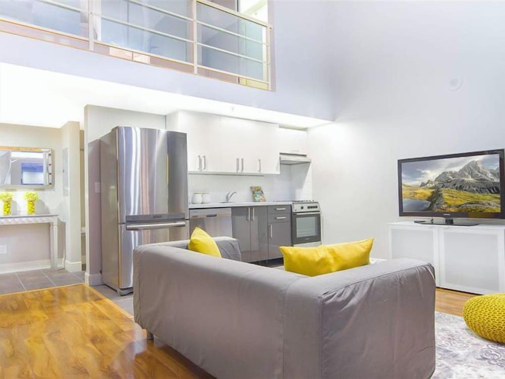 King Suites Downtown Vancouver