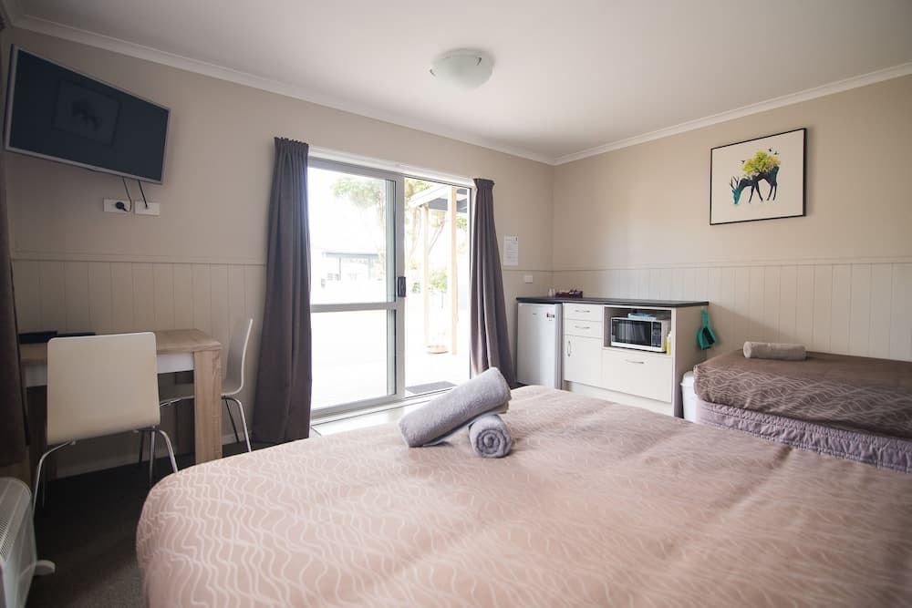 Stratford Motel & Holiday Park