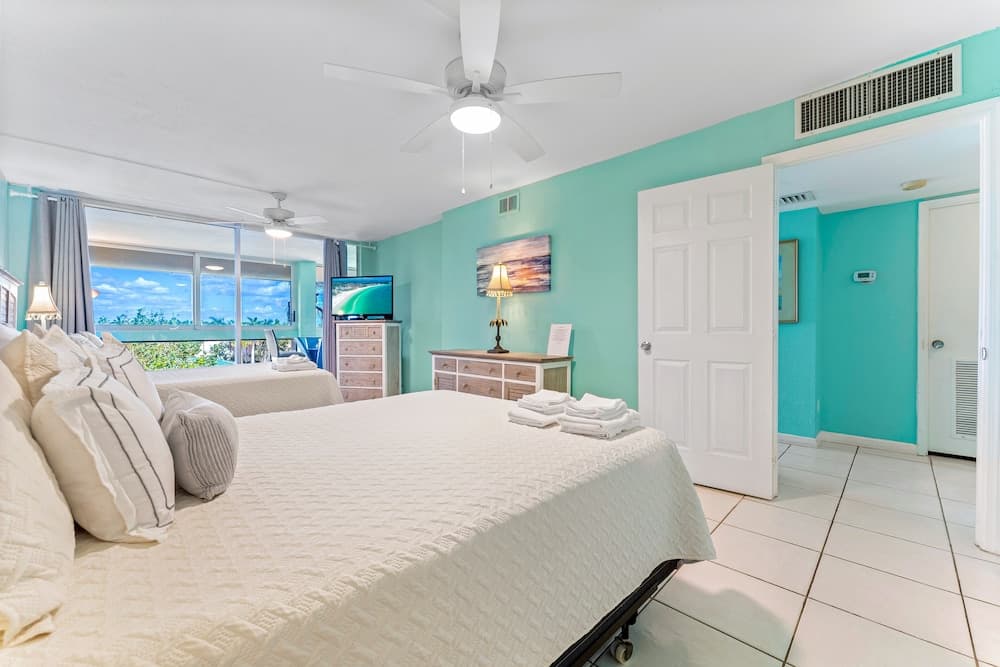 Palm Bay Club by Beachside Management