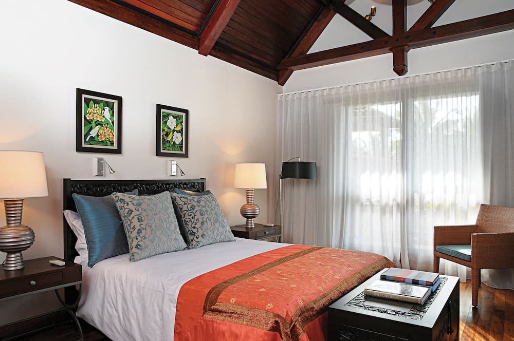 Sankhara Beachfront Villas