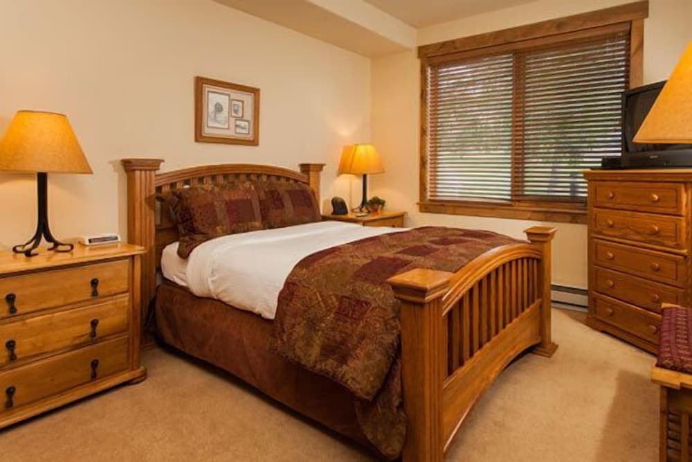 3106 Champagne Lodge, Trappeur's Crossing Apartment 2 SimplySteamboat