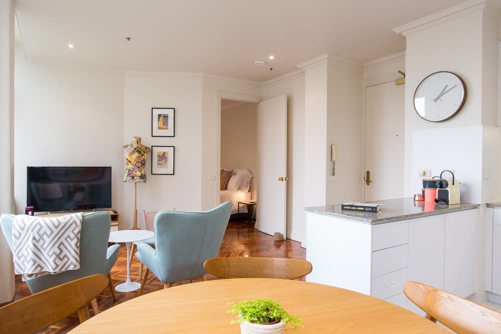 1 Exhibition Apartment Hotel