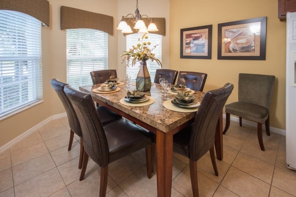 Ken's West Haven Villa