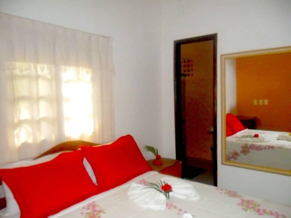 Okakoaras Hotel Handmade Hospitality