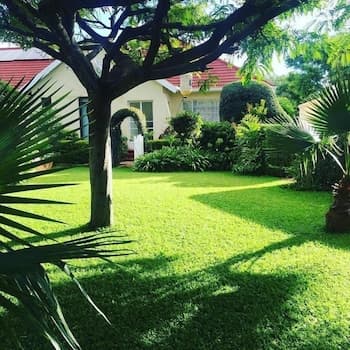 Ebuhleni Guest Lodge