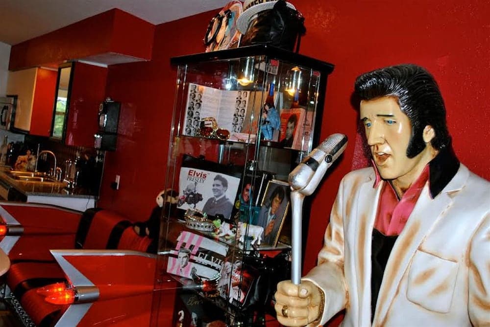 King Condo at Holiday Hills