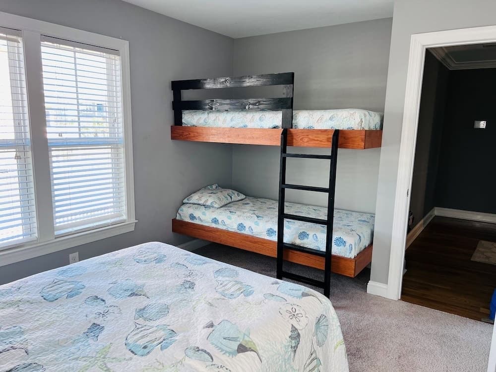 2ice As Nice 4 Bedroom Home by RedAwning