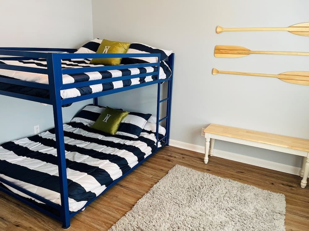 3/4 Time - 4 Br Home