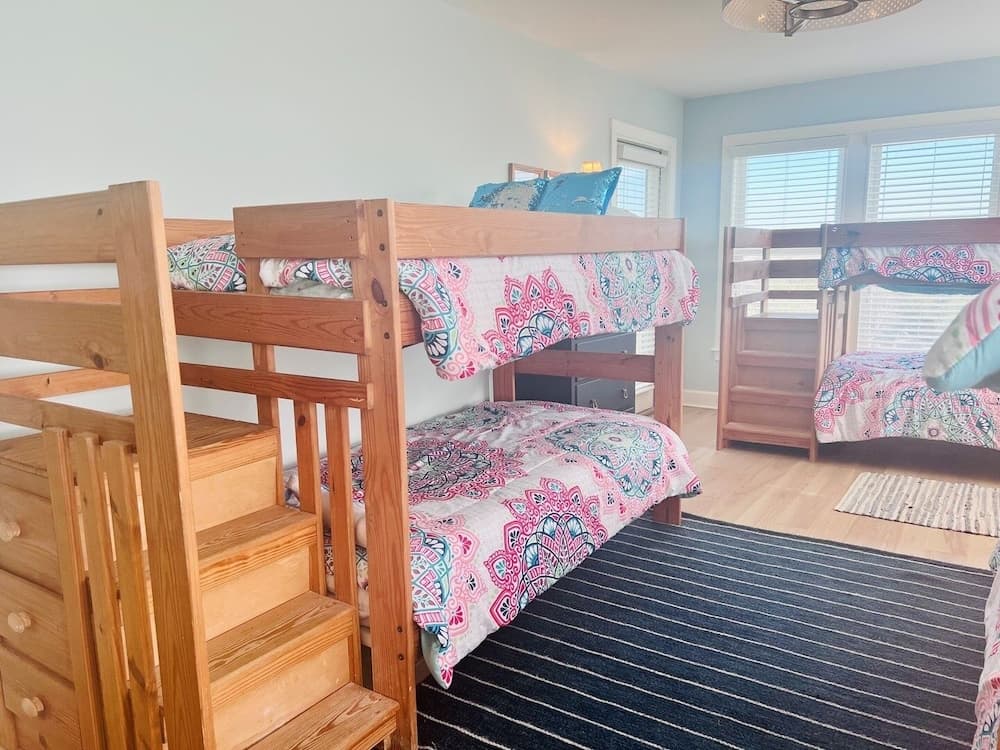 Dune Escape 5 Bedroom Home by RedAwning