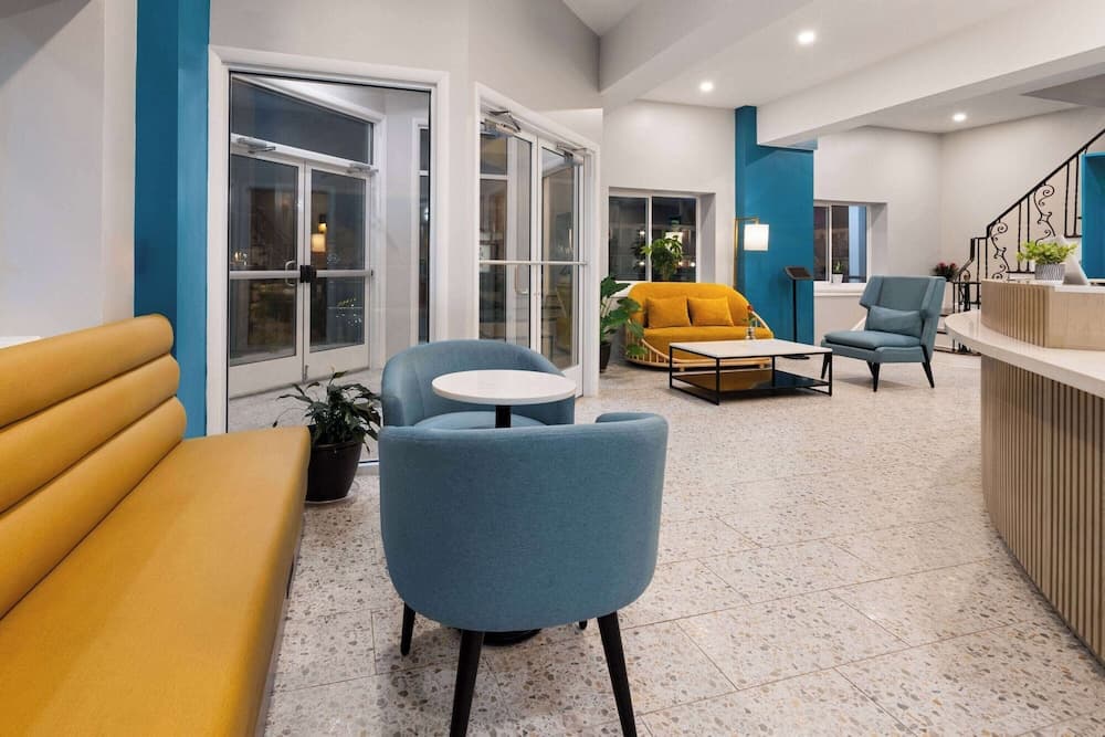 The Vibes Hotel, Trademark Collection by Wyndham