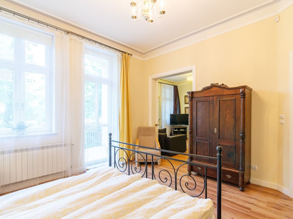 Apartments Happy Hours