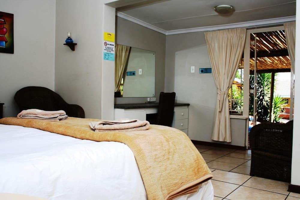 Flintstones Guest House Fourways