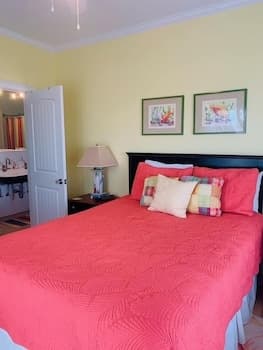 Shore Beats Workin' 5 Bedroom Home by RedAwning