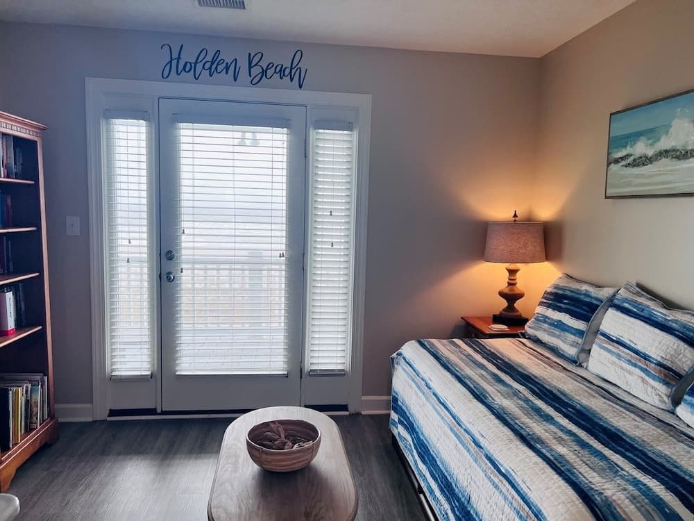 Sunny Times 4 Bedroom Home by RedAwning