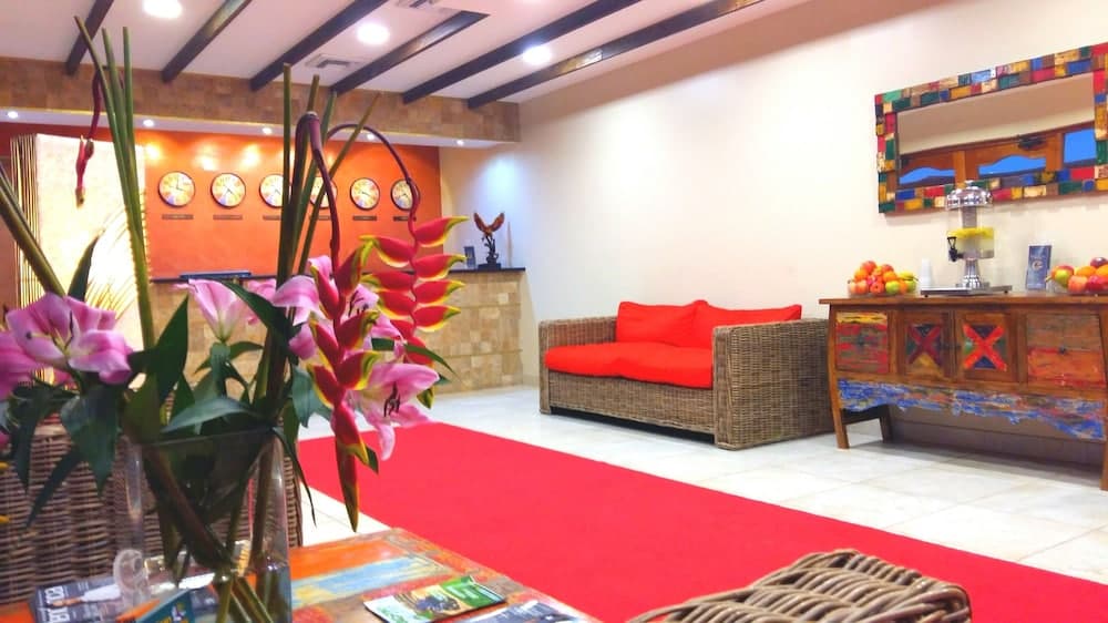 Dorado Eagle Beach Hotel