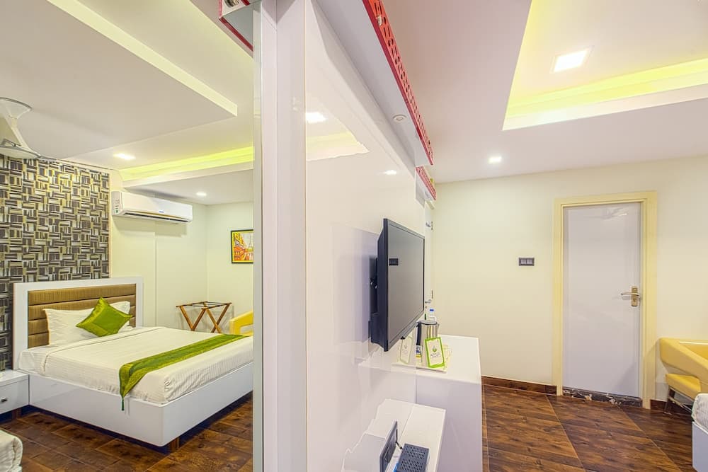 Treebo Trend Orion Sapphire