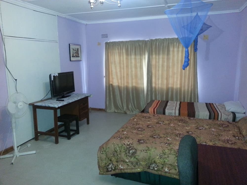 Flintstones Backpackers