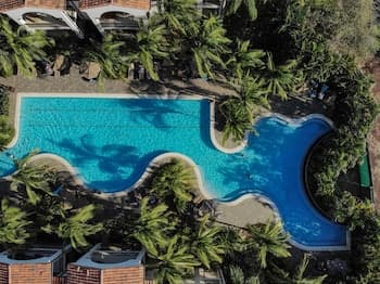 Coco Breeze Residence