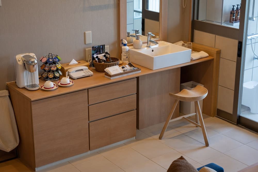 Fontaine Bleau Atami