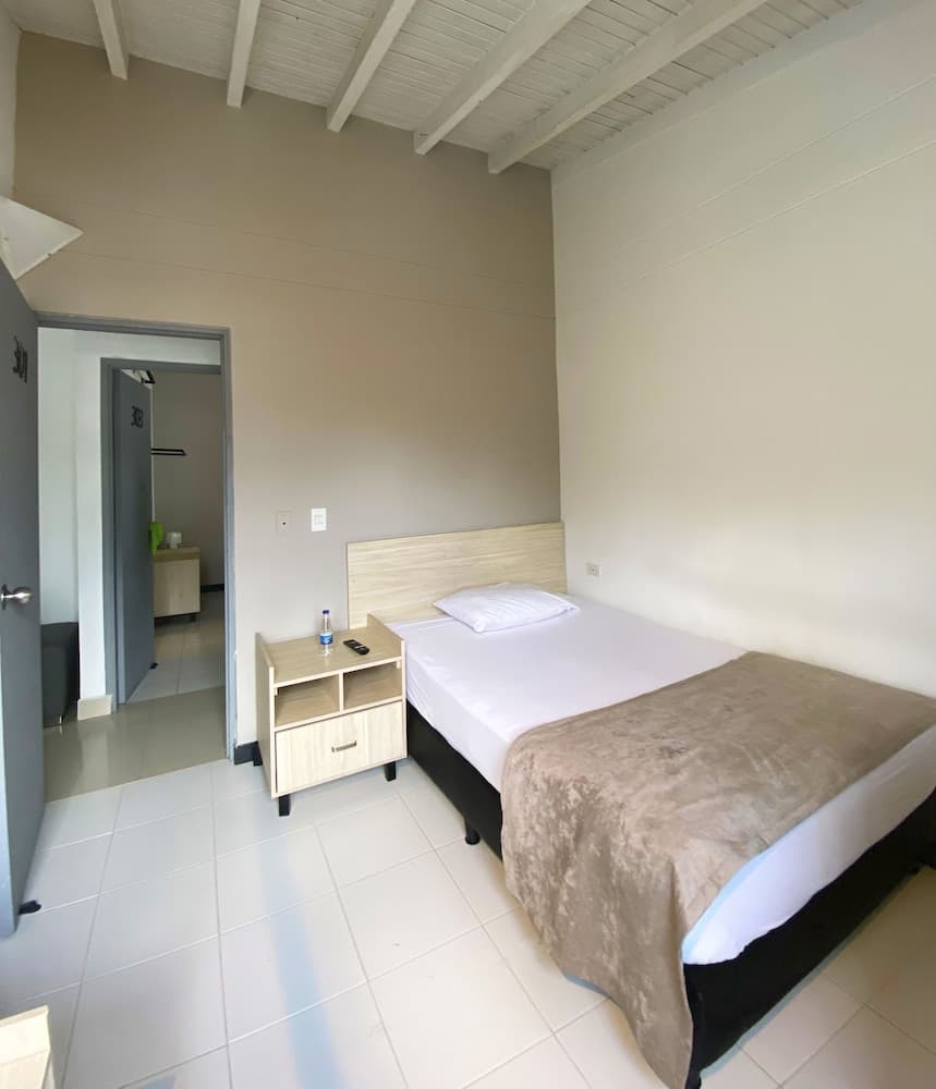 Ayenda 1224 Pixel House