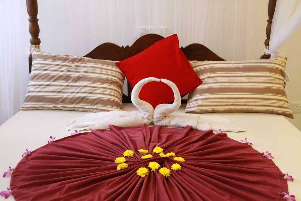 Coral Palm Villa & Apartments