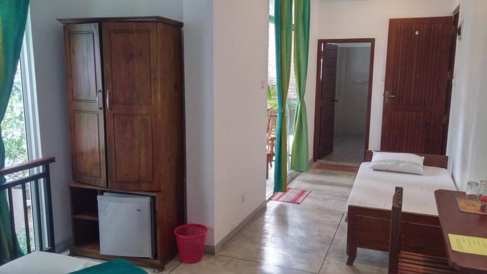 Bird House Unawatuna