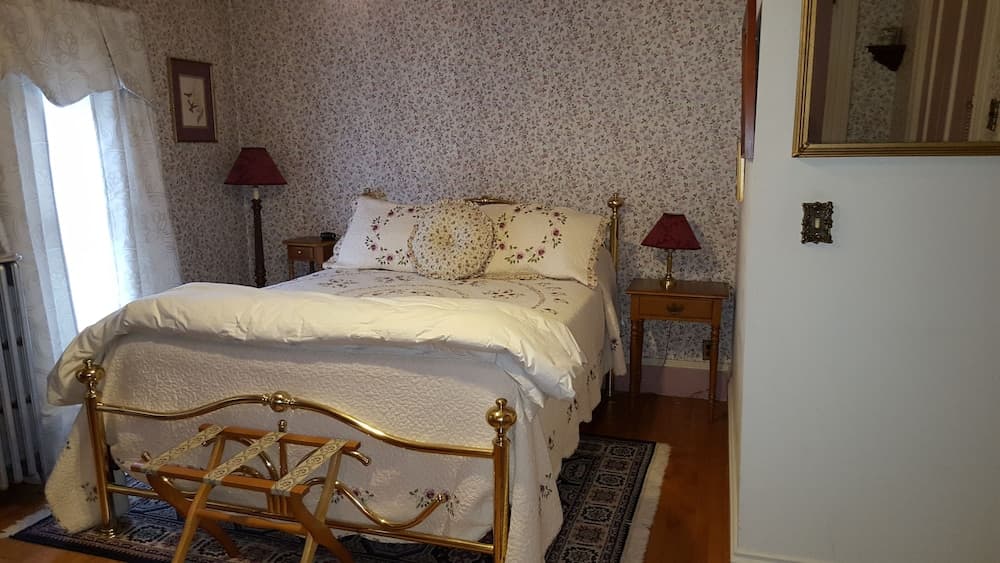 Holidae House Bed & Breakfast