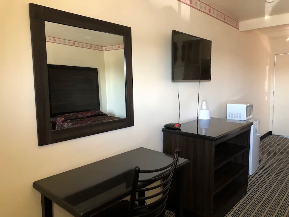 Economy Inn Fresno Yosemite