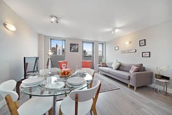 2 Bed Cozy Apartment near Regents Park with WiFi