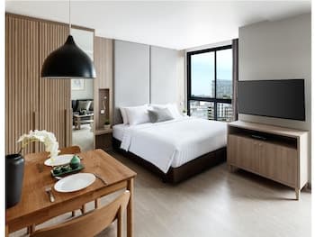 Madera Residence Siracha