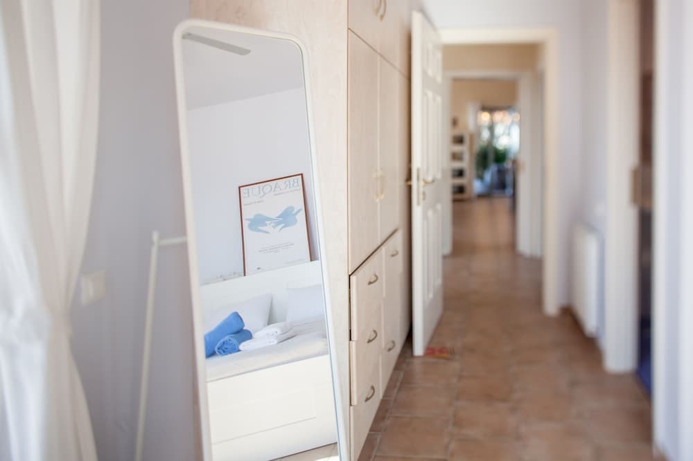 Absolute Villa by Stylish Stays