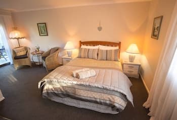 Rolling Hills Country Stay B&B