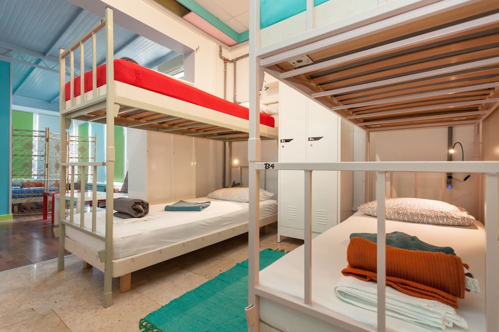 Roundabout Hostel - hostel