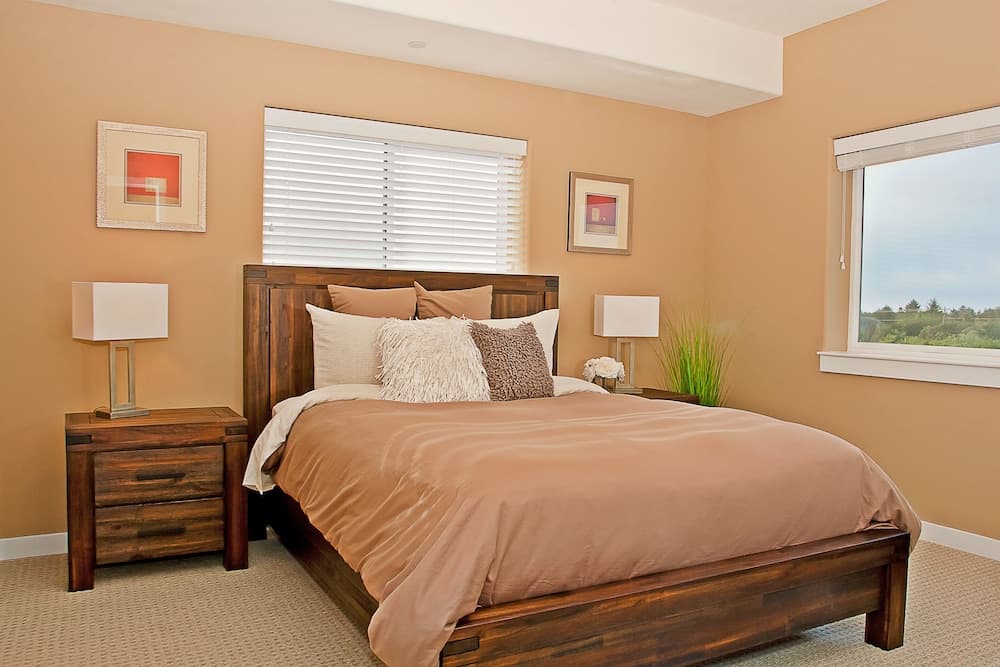 Outlook Condos at Oyhut Bay Resort