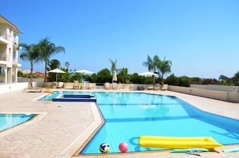 Protaras Poppy Suite