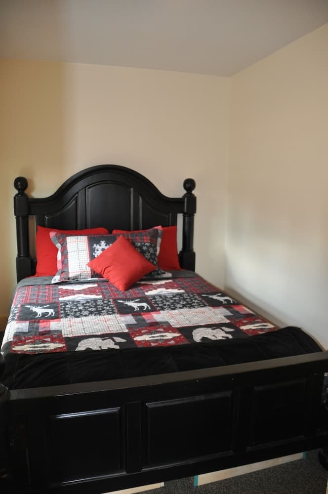 Chinook Cabins & RV Park