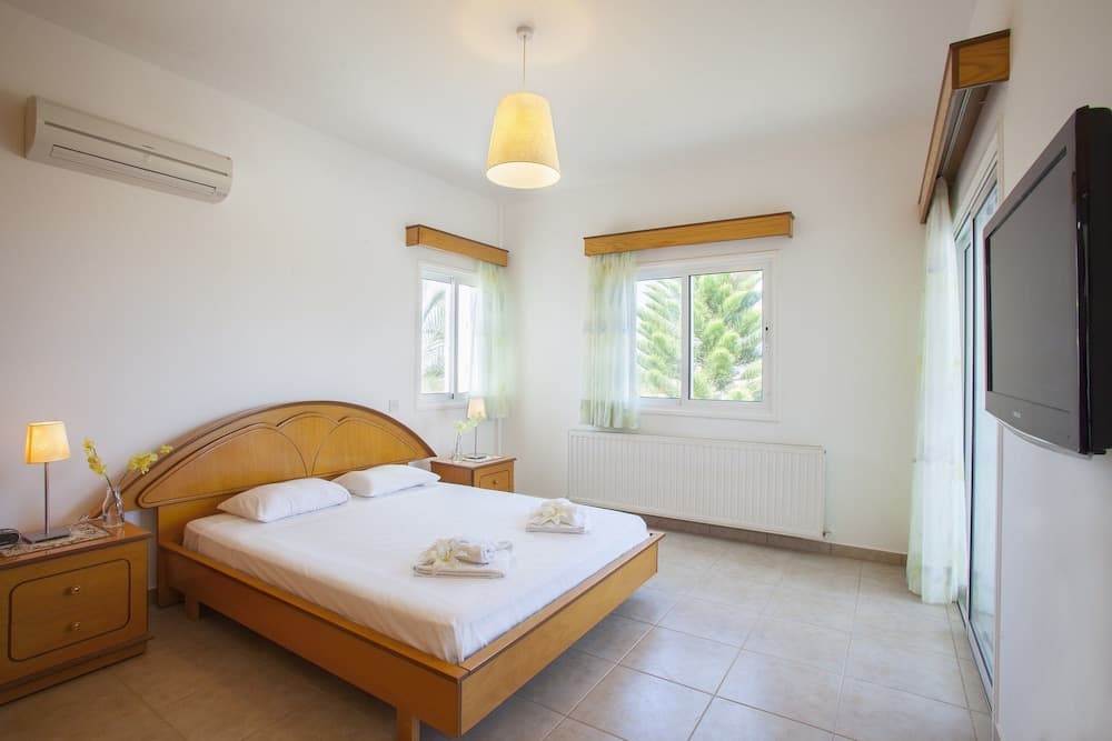 Protaras Views Villa