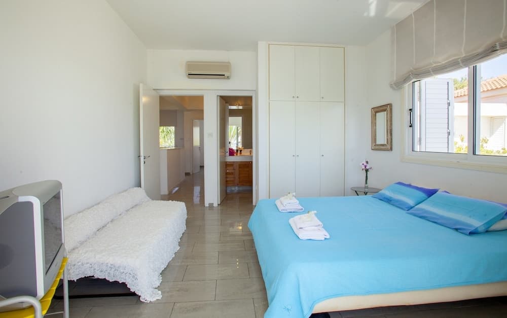 Meneou Beachfront Villa Sunset