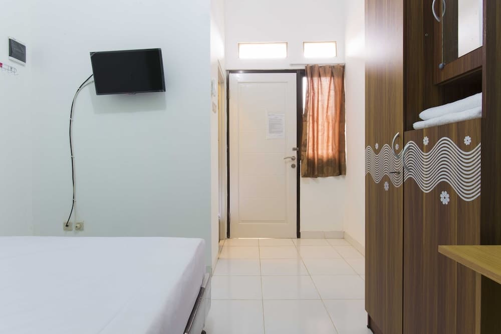 RedDoorz @ Pekayon Bekasi