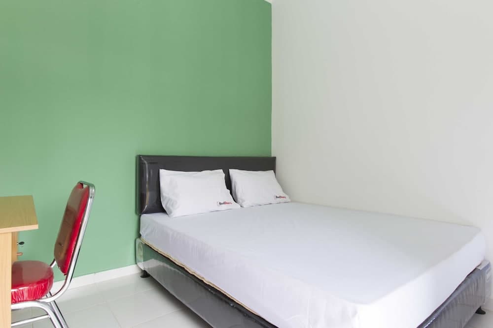 RedDoorz @ Pekayon Bekasi