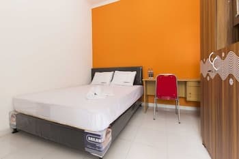 RedDoorz @ Pekayon Bekasi