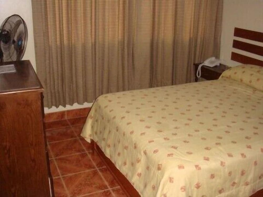 Hotel Begonias - Chiclayo