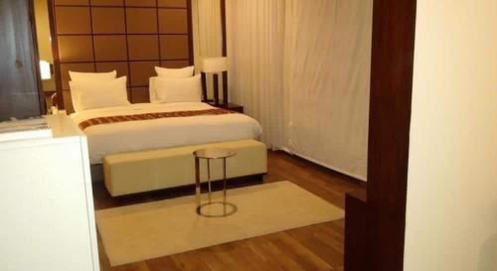 Serai Boutique Hotel