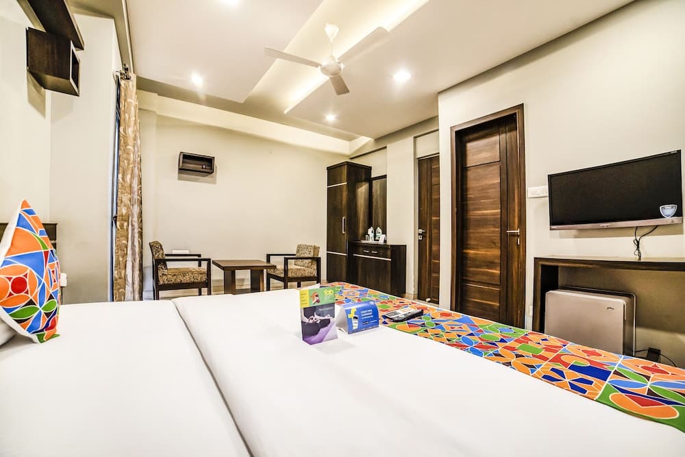 FabHotel Sumati Baner