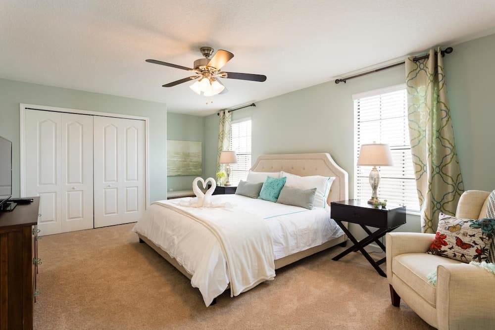 Villa Oasis Sunset 6 Bedroom Reunion